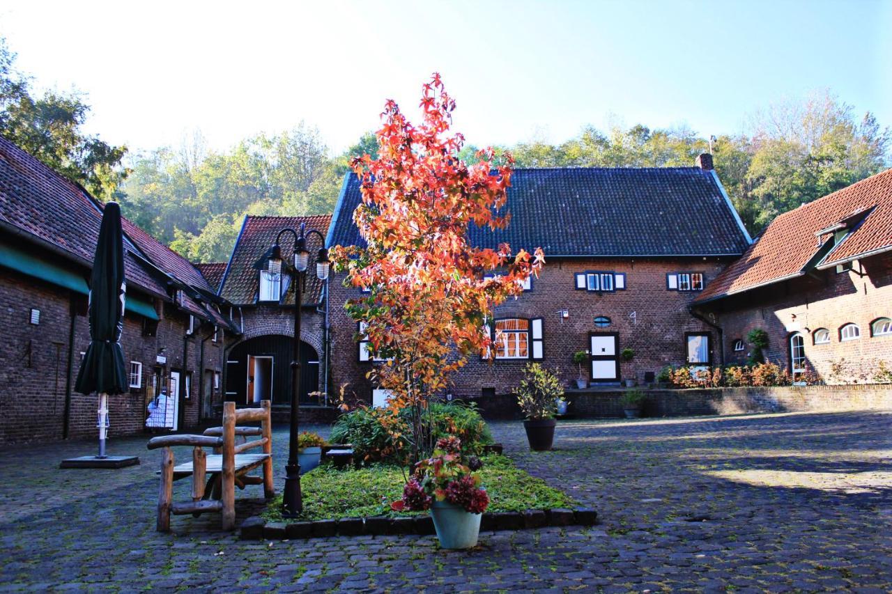 Hotel Landgoed Overste Hof Landgraaf Exterior foto